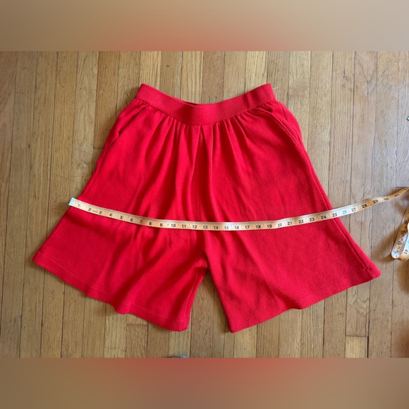 Vintage St John Red Santana Knit Slouchy Shorts Sz 10 - Picture 9 of 10